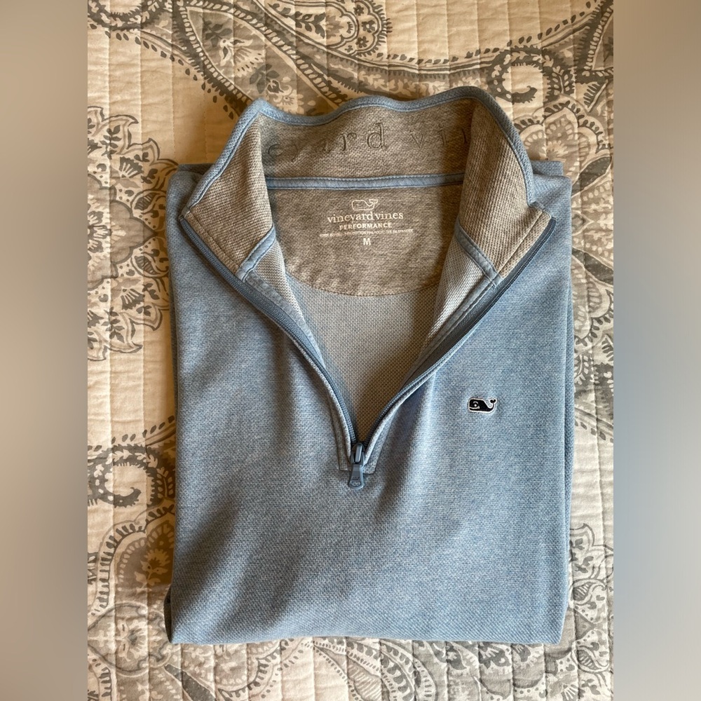 Men’s Vineyard Vines Saltwater Quarter zip- never worn